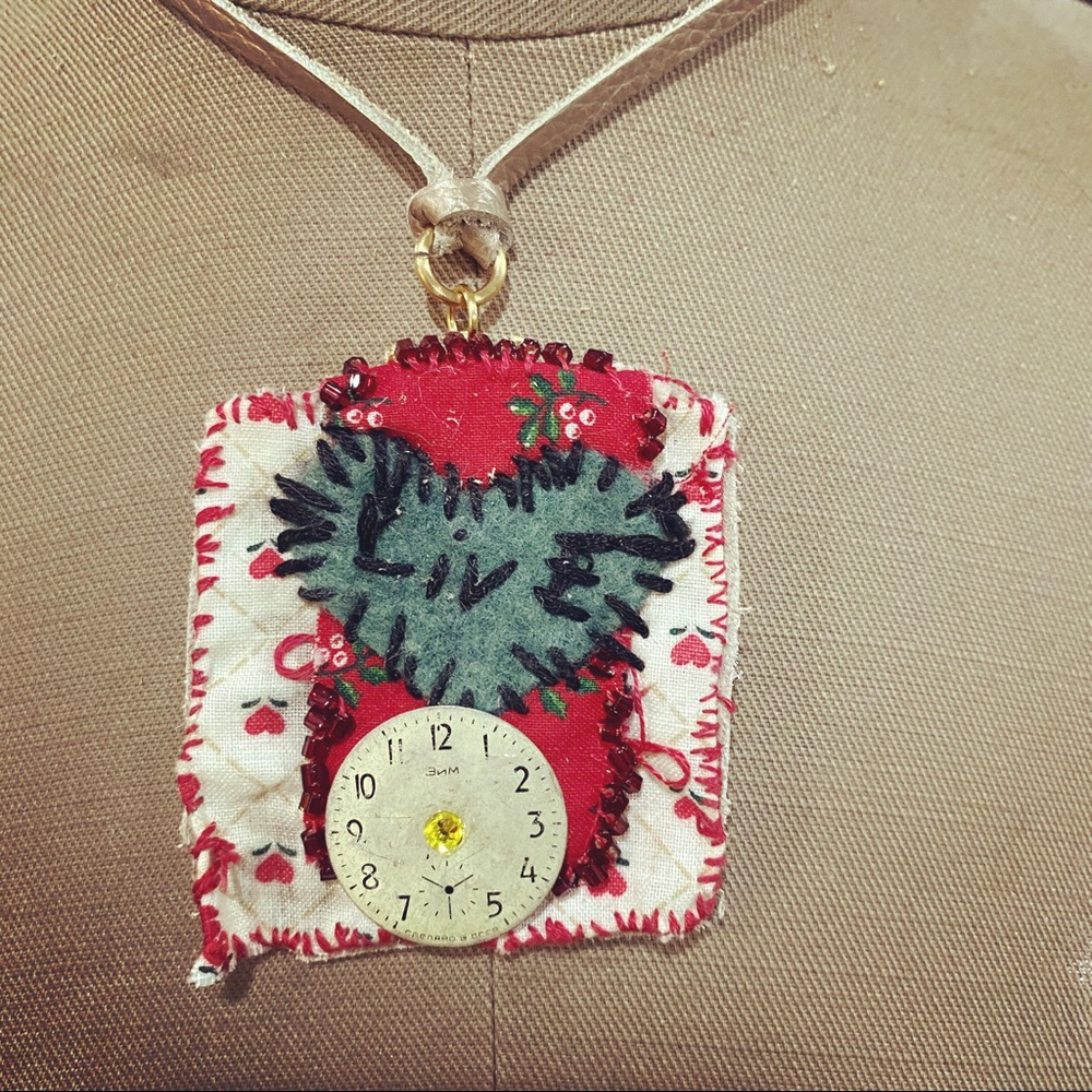 Handmade Valentine Necklace “Live snd Love”